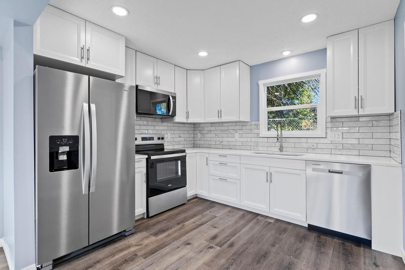 11927 Vintage St NW, Coon Rapids, MN 55433