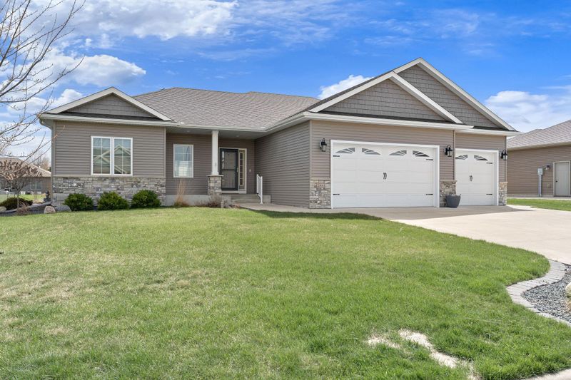 2006 13th Ave NE, Austin, MN 55912