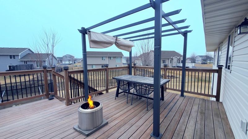 4368 Eakern Cir NE, Monticello, MN 55362