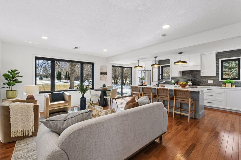 1175 Lilac Cir, Victoria, MN 55386