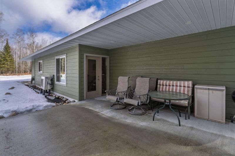 439 Maple Dr NW, Kelliher, MN 56650