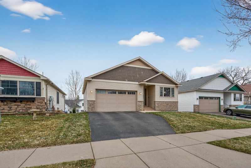 1581 Christie Pl, Saint Paul, MN 55106