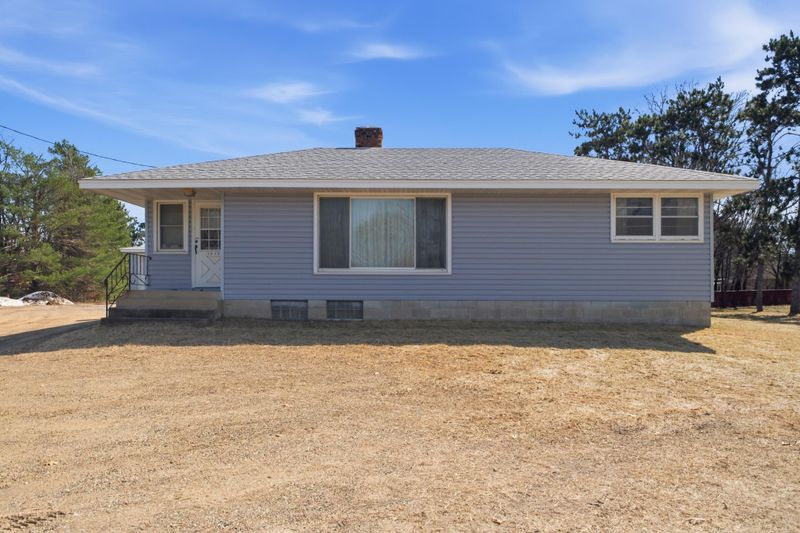 7830 Lake Dr, Lino Lakes, MN 55014
