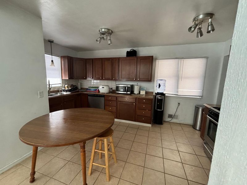 787 Lafond Ave, Saint Paul, MN 55104