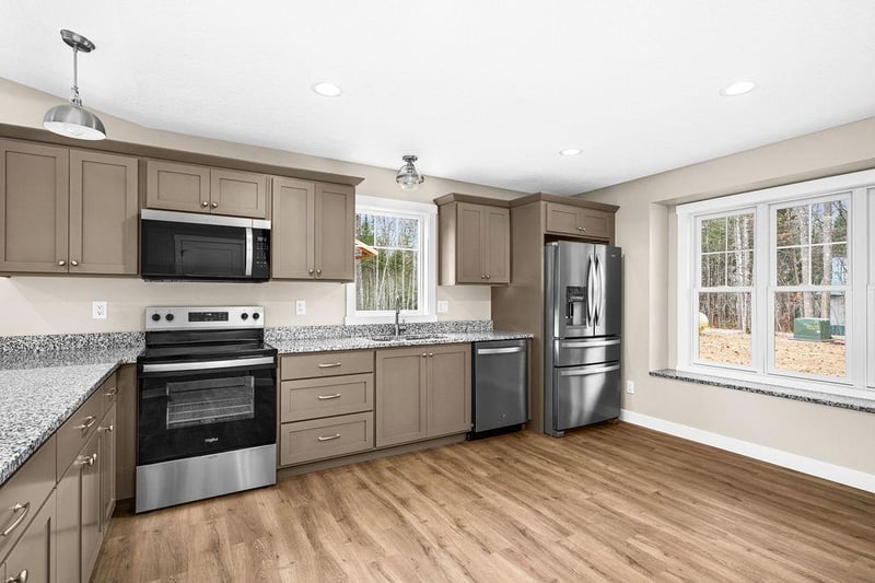 3136 Maple Dr, Cloquet, MN 55720