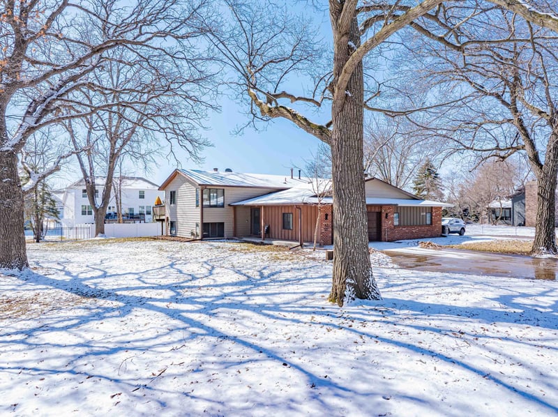 1203 79 1/2 St, Victoria, MN 55386