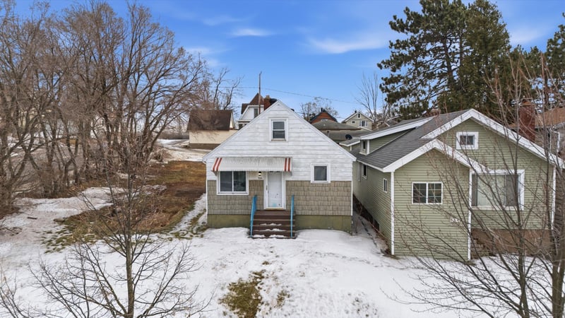 726 Summit St, Eveleth, MN 55734