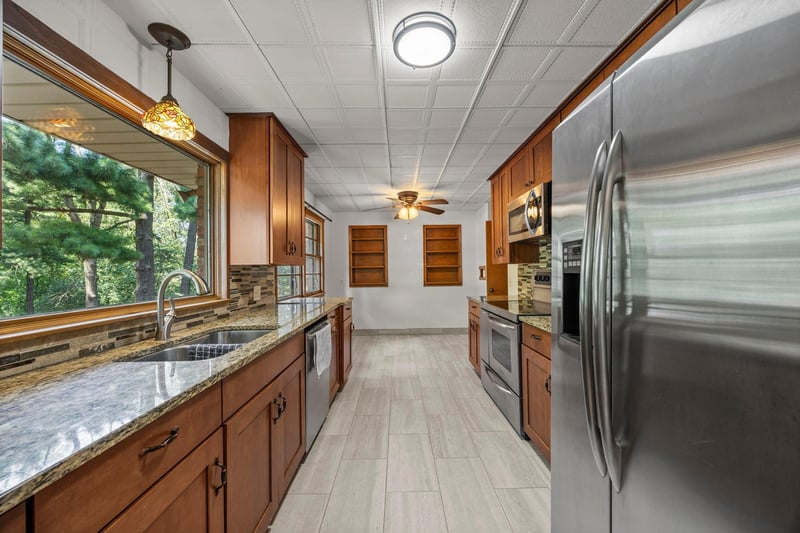 4344 Williston Rd, Minnetonka, MN 55345