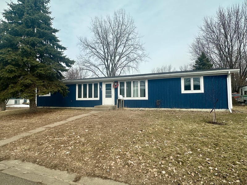 1970 Robin Ln S, Centerville, MN 55038