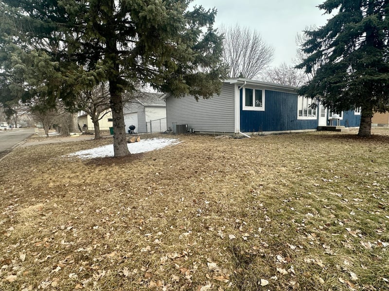 1970 Robin Ln S, Centerville, MN 55038