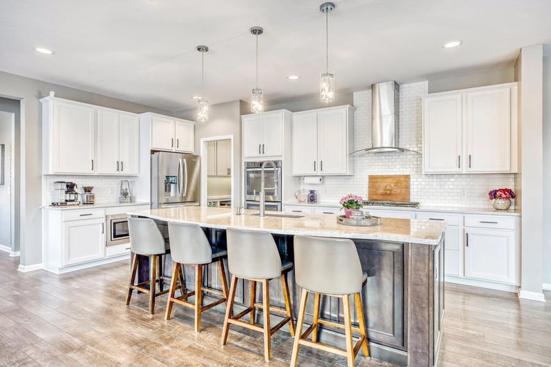 15536 Hampshire Ln, Savage, MN 55378