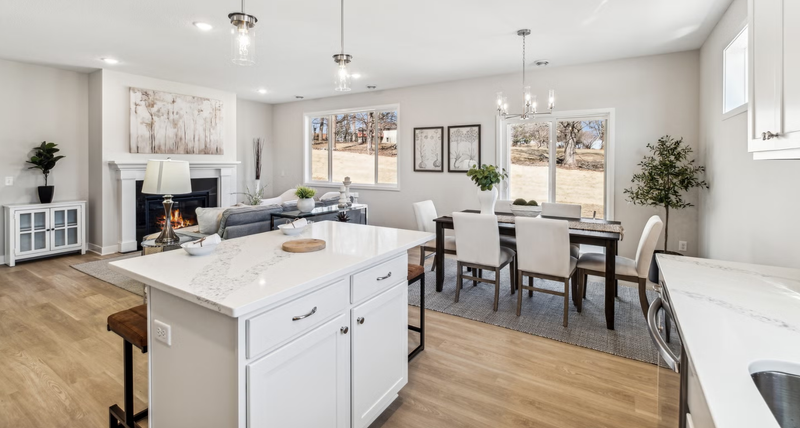 1287 Marlene Ave, River Falls, WI 54022