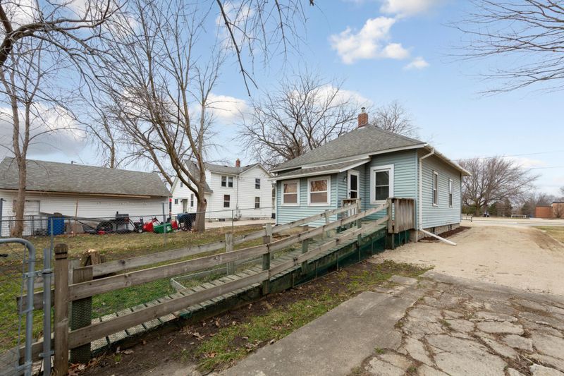 1319 George L St, Faribault, MN 55021