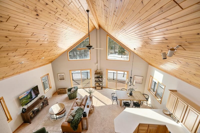 5150 Lindahl Rd, Duluth, MN 55811