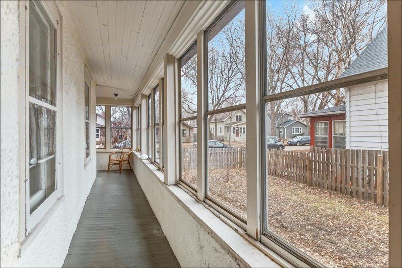 2820 33rd Ave S, Minneapolis, MN 55406