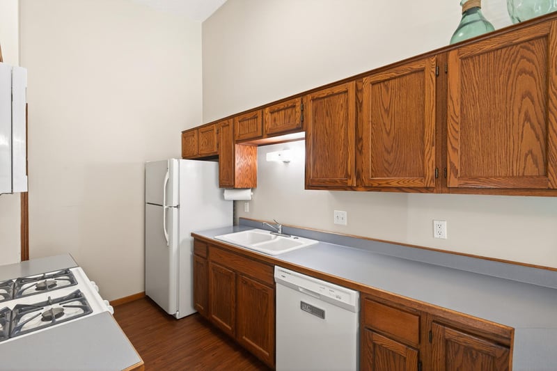 4604 Rosewood Ln N, Plymouth, MN 55442