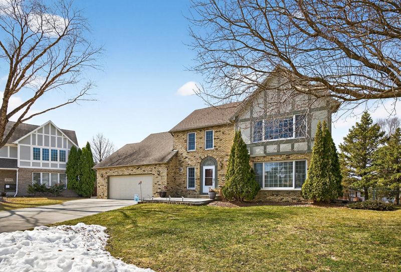 4236 Stoneham Ln NW, Rochester, MN 55901