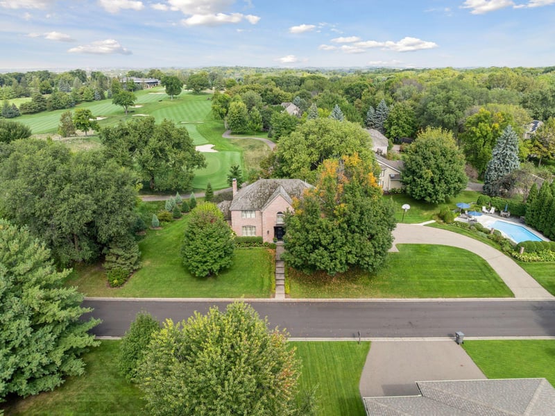 10500 Niblick Ln, Eden Prairie, MN 55347