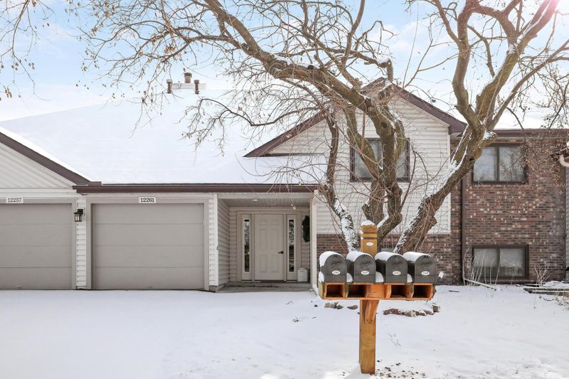 12253 42nd Ave N, Plymouth, MN 55441