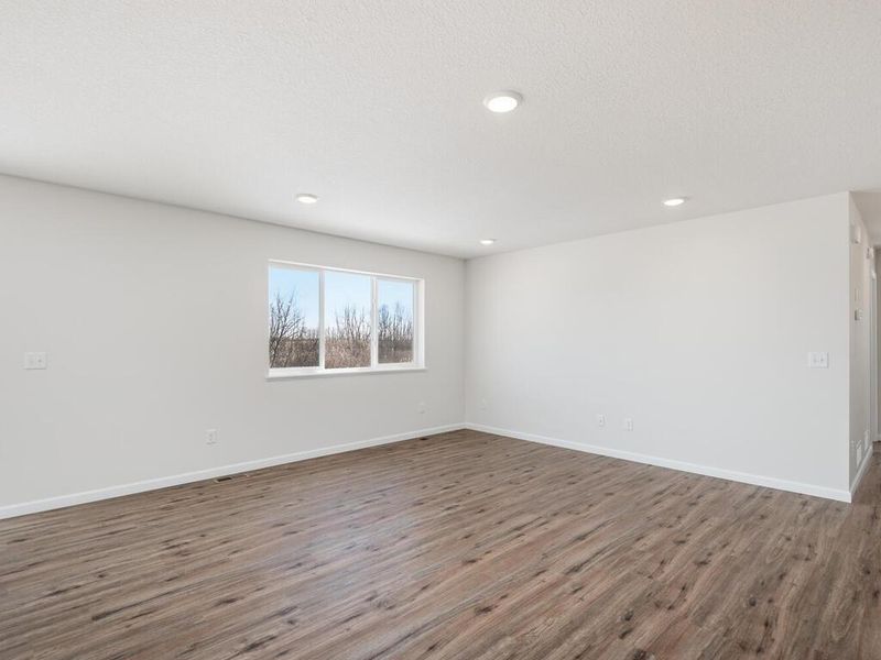 501 Tanner Dr, Waverly, MN 55390