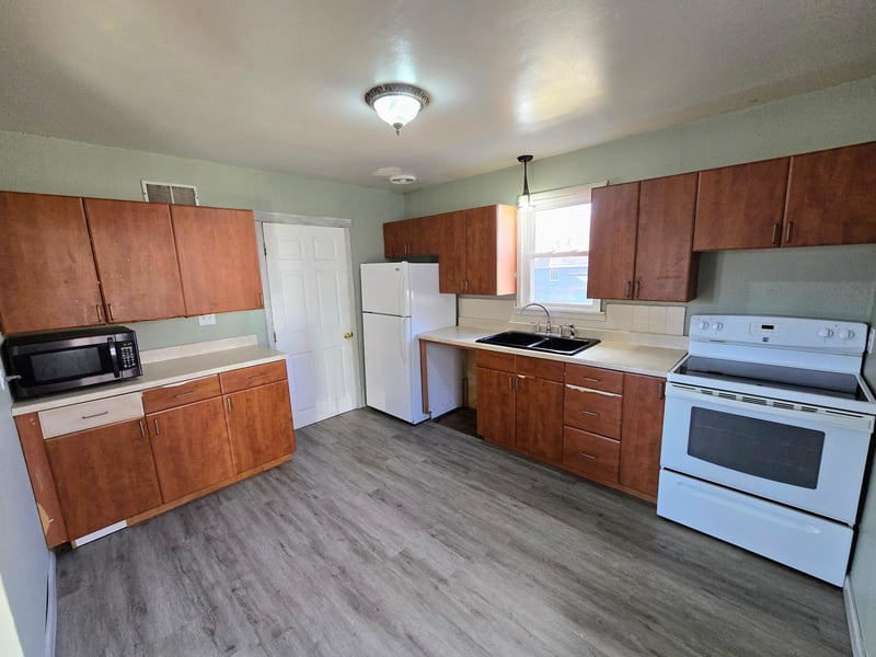 116 6th St E, Jasper, MN 56144