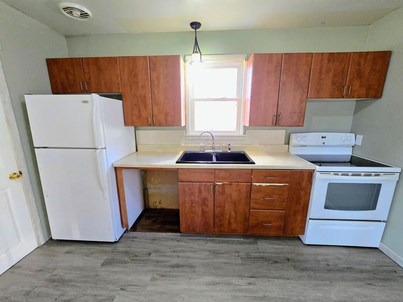 116 6th St E, Jasper, MN 56144