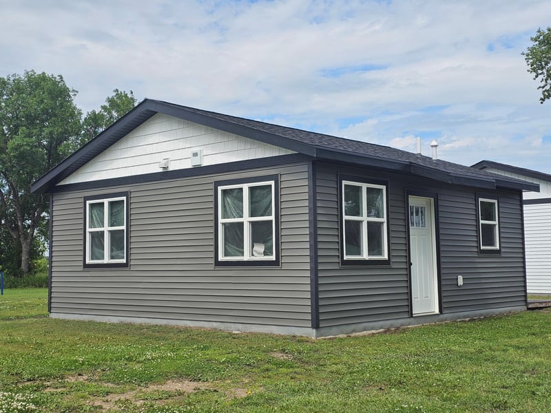 201 10th Ave SE, Pipestone, MN 56164
