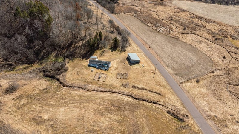 N5566 Sunny Brook Rd, Arkansaw, WI 54721