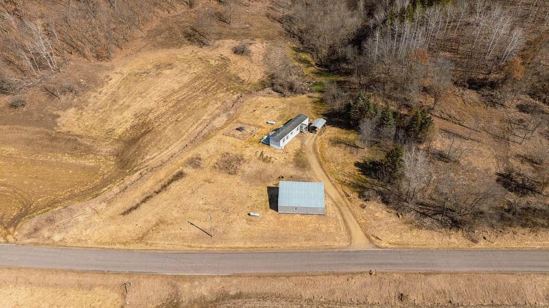 N5566 Sunny Brook Rd, Arkansaw, WI 54721