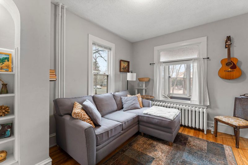 3831 Chicago Ave, Minneapolis, MN 55407
