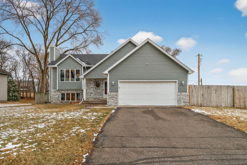 10633 Sumter Ave N, Brooklyn Park, MN 55445
