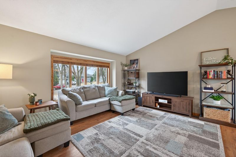 10633 Sumter Ave N, Brooklyn Park, MN 55445