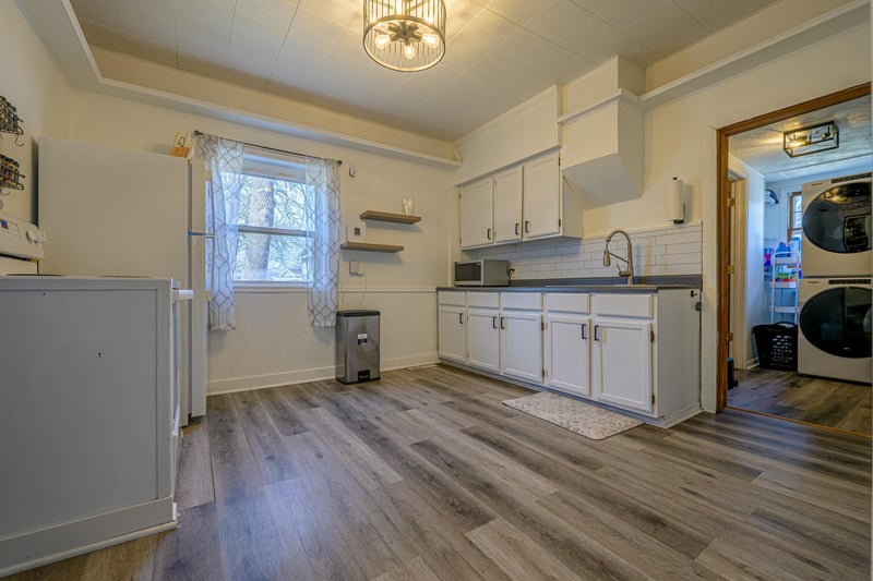 723 Ivy Ln SE, Hutchinson, MN 55350