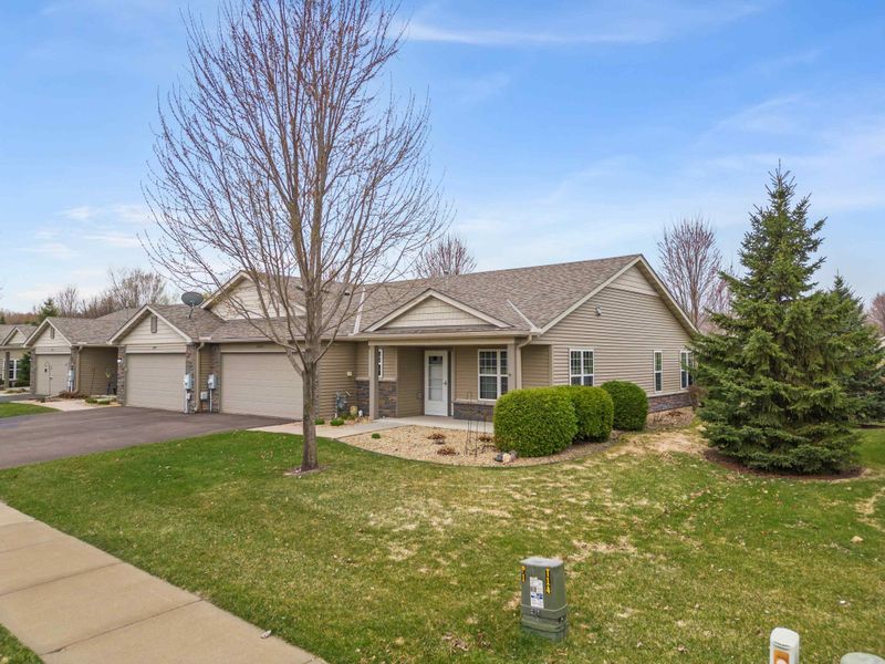 6463 Ojibway Pa, Circle Pines, MN 55014