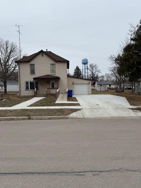 812 11th Ave, Clarkfield, MN 56223