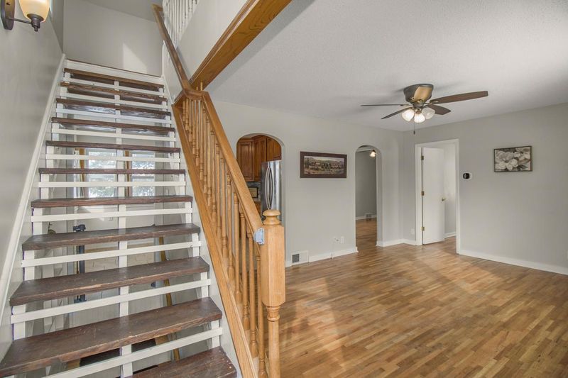 5357 Raymond Ave, Mounds View, MN 55112
