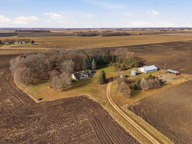26498 371st Ave, Henderson, MN 56044