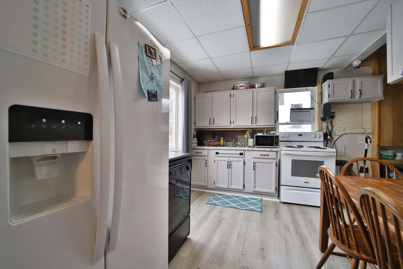3845 Carlson Ave, Cushing, MN 56443