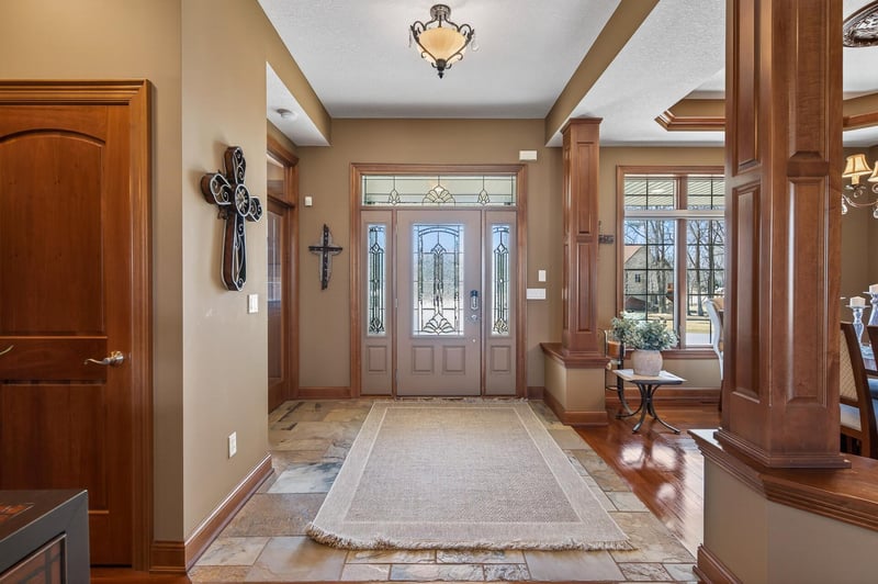 21000 Kerry St NW, Oak Grove, MN 55011