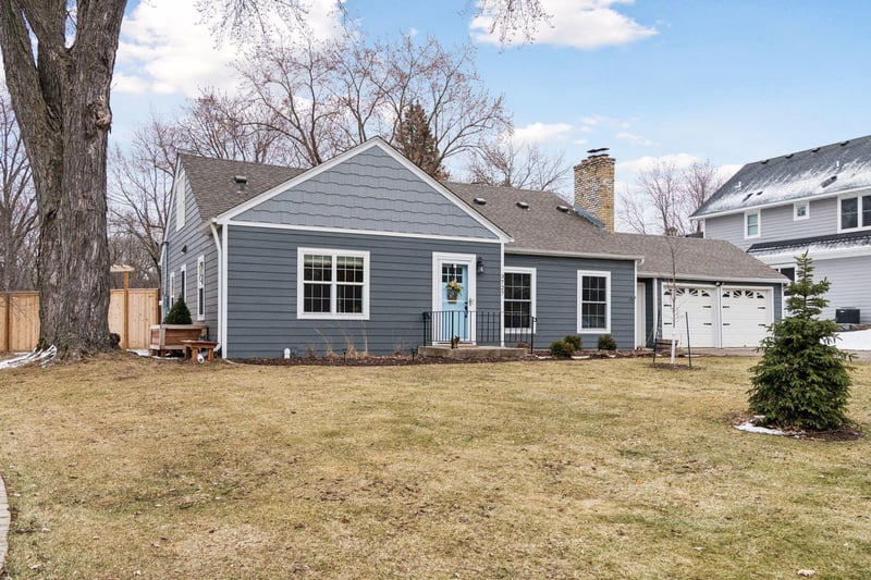 3727 Farmington Rd, Hopkins, MN 55305
