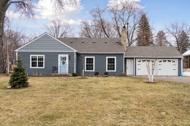 3727 Farmington Rd, Hopkins, MN 55305