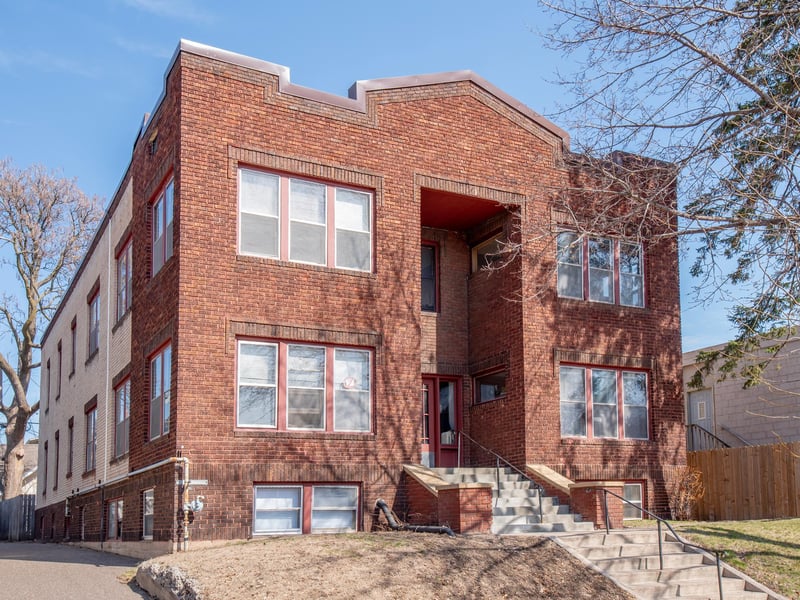 1733 Selby Ave, Saint Paul, MN 55104