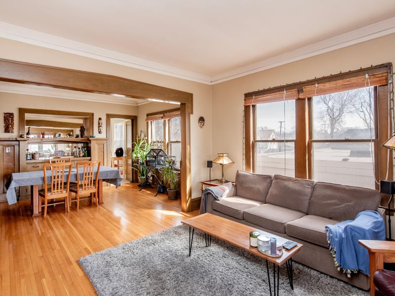 1733 Selby Ave, Saint Paul, MN 55104