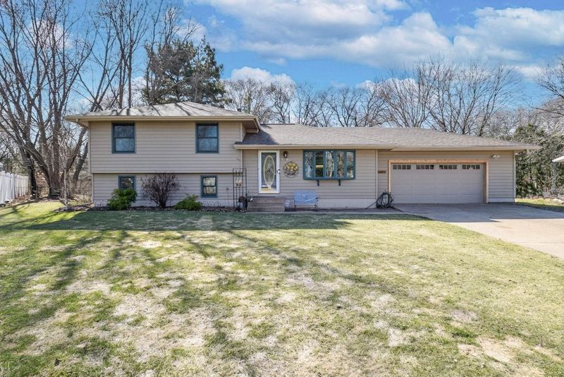11118 7th St NE, Blaine, MN 55434