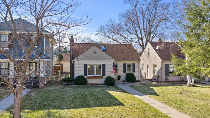 5352 Knox Ave S, Minneapolis, MN 55419
