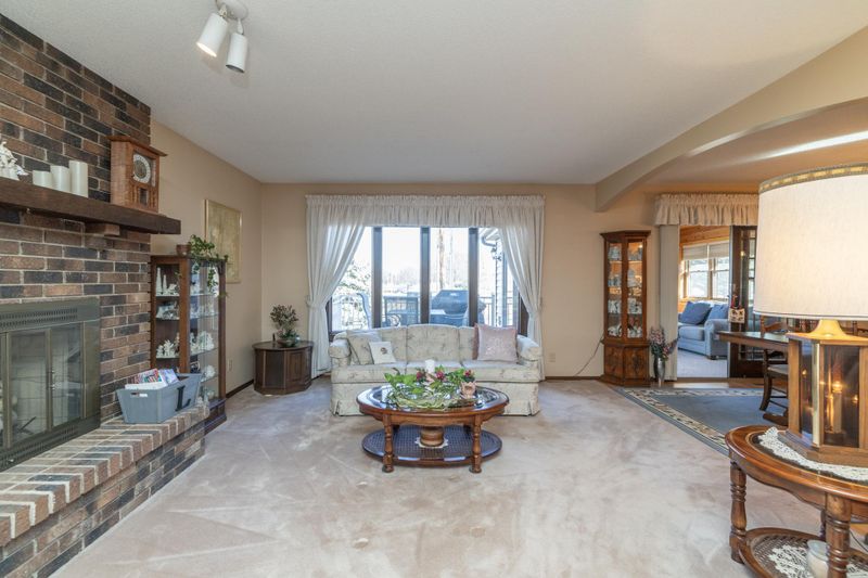 9901 Oakland Ave S, Bloomington, MN 55420