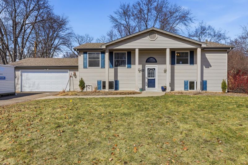 15720 7th Ave N, Plymouth, MN 55447
