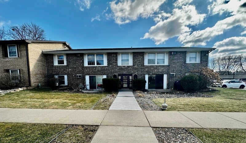 811 Smetana Rd #8, Hopkins, MN 55343