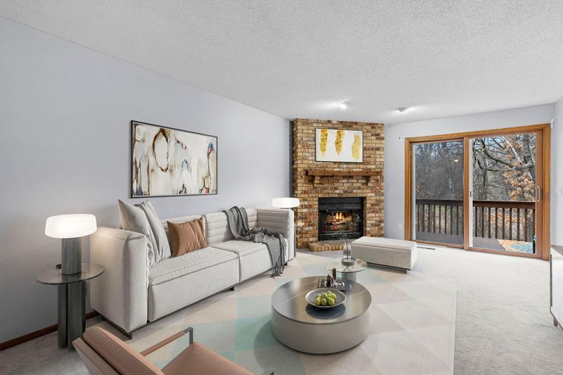 929 Oakwood Heights Cir #6, Eagan, MN 55123