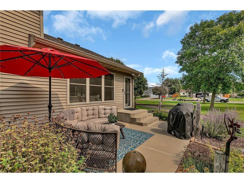 2790 Ocarina Dr, Sauk Rapids, MN 56379